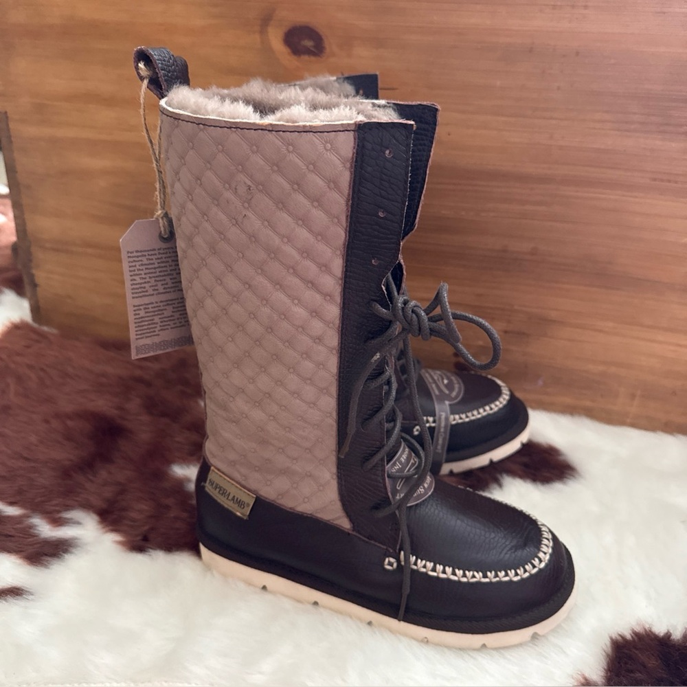 Superlamb NWT Women's Sz 6 Altai Tumbled Lace-Up Boot - SHERPA- ALTAI19-605